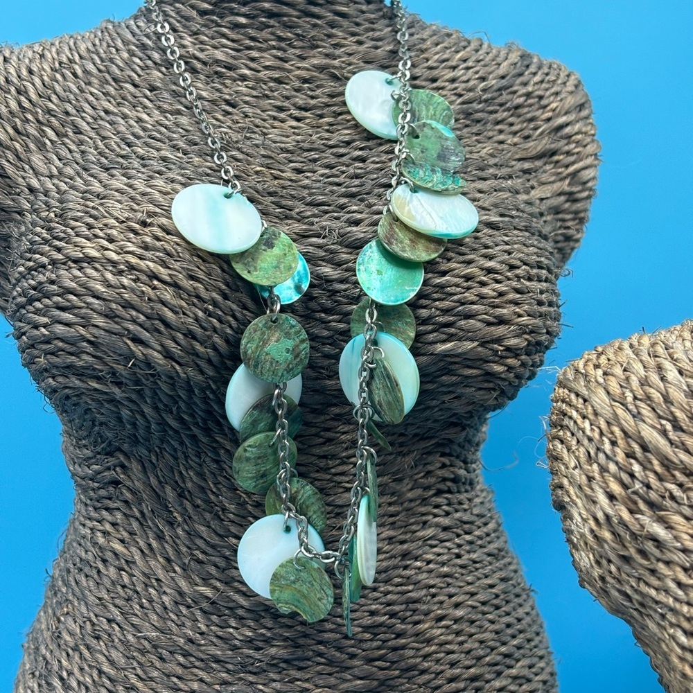 12 Piece Unisex Beaded Shell Necklaces. One Lot Sale.  Boho Jewelery. Beachy - Picture 2 of 6